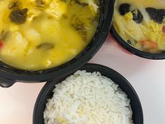 -渝是乎川渝小炒(新世界百货望京店)