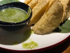 -默加东南亚美食(大宁音乐广场店)