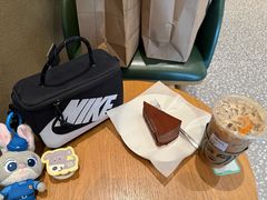 -星巴克(长沙友阿奥特莱斯店)