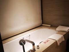 -西双版纳融创皇冠假日度假酒店