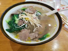 牛肉粉丝汤-小姜锅贴(凤凰街店)