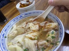 -胖子馄饨坊(天目大厦东南)