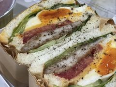 全麦鸡肉火腿三明治-欢牛蛋糕屋(城西店)