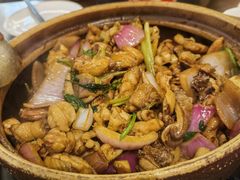 -胡须佬鸡煲四季火锅店(石厦西村直营店)