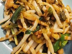 -魏铭鱼头捞饭(晋阳路店)