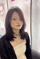 -一東造型烫发染发