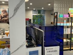 -伟伟宠物医院·CT影像中心·瑞派犬猫综合性门诊(汉口总院)