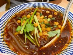 大勺肉酱酸辣粉-遇见小面(东方宝泰店)