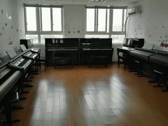 -上海市民办金苹果学校