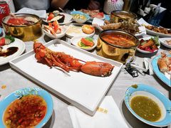 -雍容荟帝王蟹活龙虾展台自助(IFS黑金店)