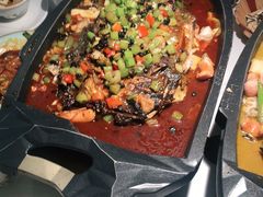 -江边城外烤全鱼(世茂广场店)