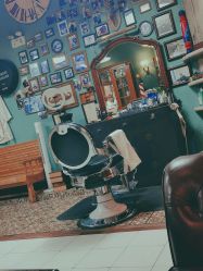 -小戈男士复古理发馆barber shop