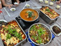 -罗满娘特色豆花烤鱼