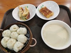 -维也纳酒店(罗湖口岸国贸东门店)