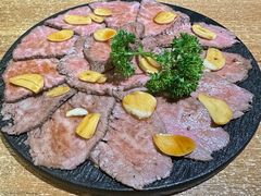 -炼火烤肉店