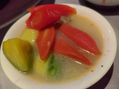 -彩云天云南餐厅