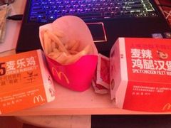 -麦当劳(新世纪环球中心店)