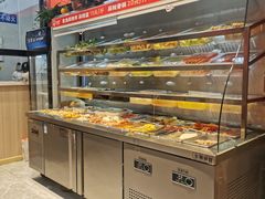 面包甜点陈列柜-小龙丫麻辣拌(抚顺万达广场店)