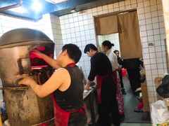 -三兄弟高炉烧饼