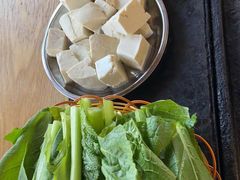 -有一锅·野生菌黑山羊腊排骨火锅(古城北门店)