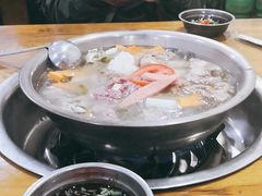 -泸州酸菜豆花火锅川师店
