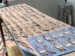 -天空之镜眼镜店蔡司依视路授权店(天通苑店)