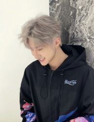 -尤司男士国潮理发馆