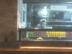 -亮亮面馆(经六路店)