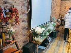 -玩坞轰趴馆·户外团建聚会主题生日派对馆(世豪广场店)