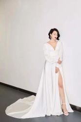 -Renee芮亦婚纱(原丽莎)