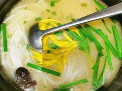 云南过桥米线-云海肴·汽锅鸡·云南菜(美罗城店)