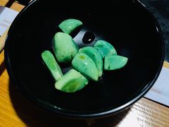 -果松木炭酸菜铜火锅·外婆参鸡汤