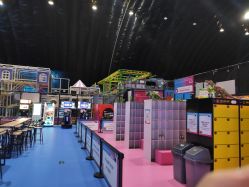 -失重星球乐园·蹦床馆(欢乐谷店)