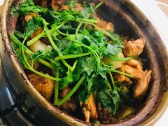 -渝君重庆火锅(嘉宾路店)