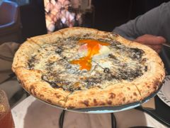 招牌黑松露温泉蛋披萨-IL TEATRO 精品意大利餐厅