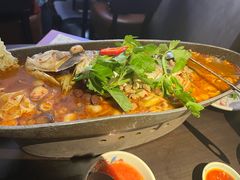 -大头虾越式风味餐厅(光明广场店)