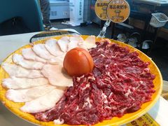 尊品黄肥牛（吊龙）-潮汕大目牛肉火锅(水围店)