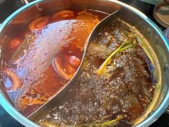 -鹿鸣山草本茶香火锅(园西路店)