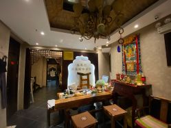 -威思丽高温瑜伽会馆