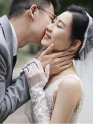 -易摄影婚纱摄影工作室