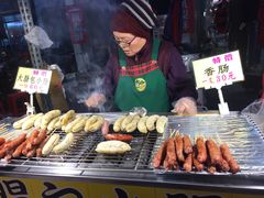 -六合夜市