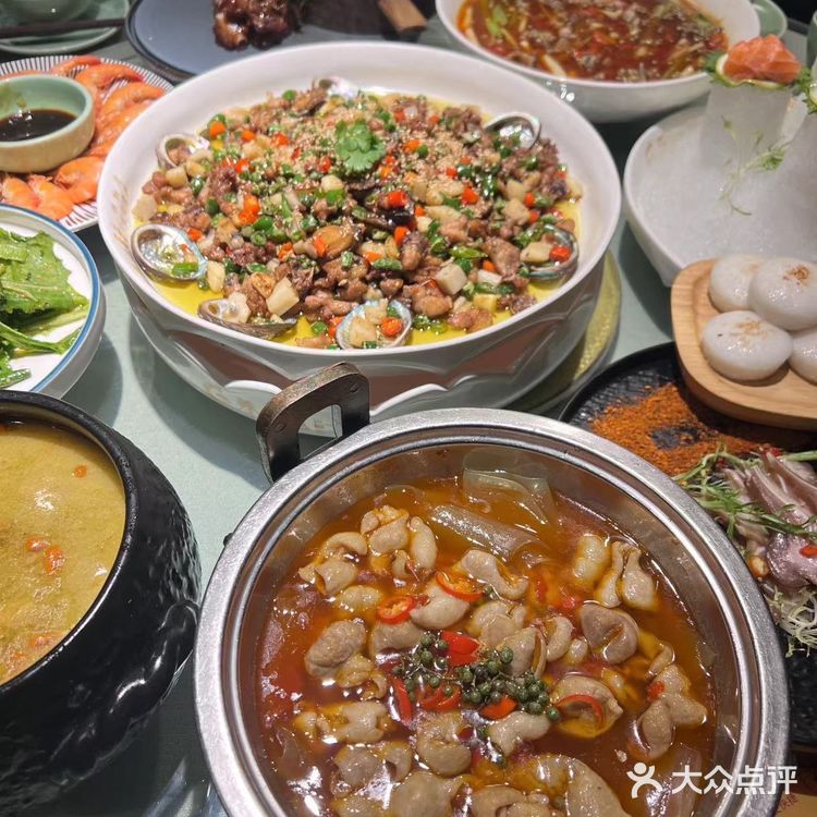 🔥 美食专场：秦阿哥教你舌尖上的江湖菜！🍽️ 