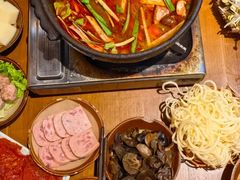 -黔有有贵州酸汤夺夺粉火锅(五味十字店)