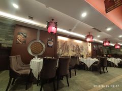 -西湘记大酒楼(珠峰大道翠湖苑店)