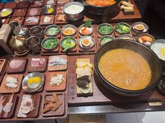 -银米·云南传统过桥米线(双廊黑金冠店)