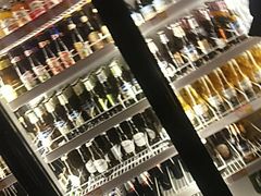 -UP嘻哈酒吧(粉巢店)