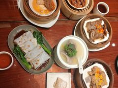 -广州中心皇冠假日酒店·百粤楼