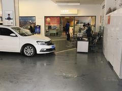 -昆明中致远上汽大众4S店(西山区店)