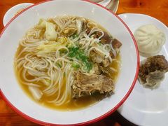 烤鸭米线-老陶包子铺(南大西南村店)