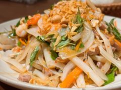 -Cau Go Vietnamese Cuisine